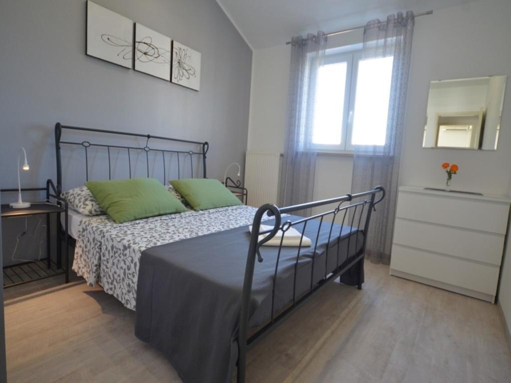 Guesthouse Mila Rovigno Esterno foto