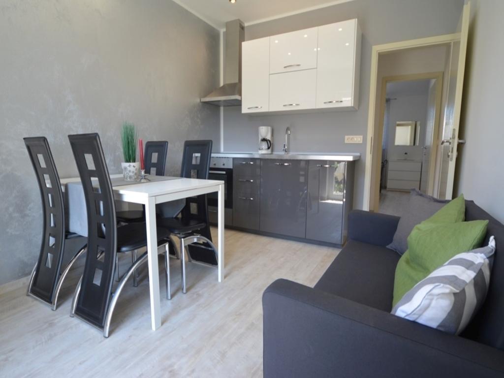 Guesthouse Mila Rovigno Esterno foto